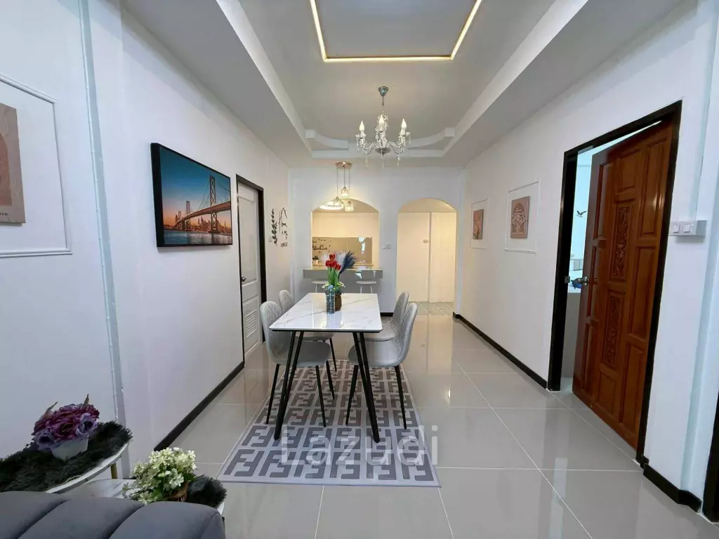 3 Bedroom 2 Bathroom 85 SQ.M. Pattaya Ruangrueng Village