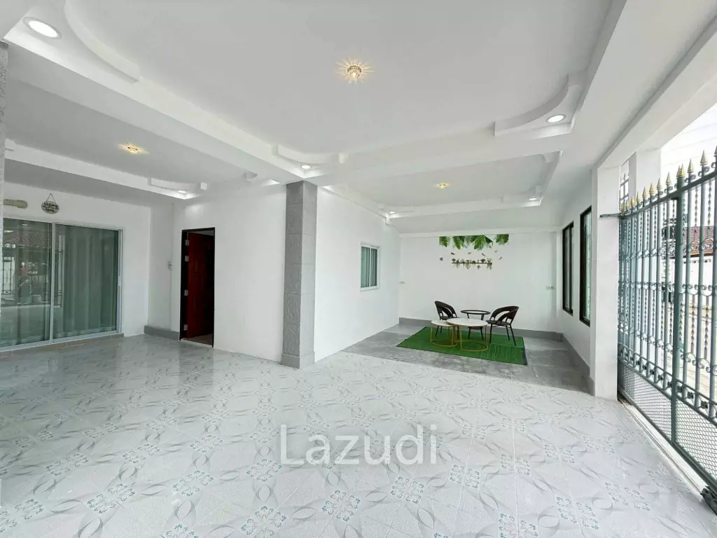 3 Bedroom 2 Bathroom 85 SQ.M. Pattaya Ruangrueng Village