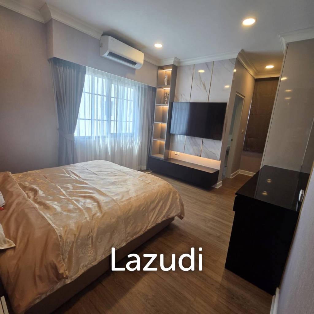Modern 300 sqm Detached Home in Centro Bangna