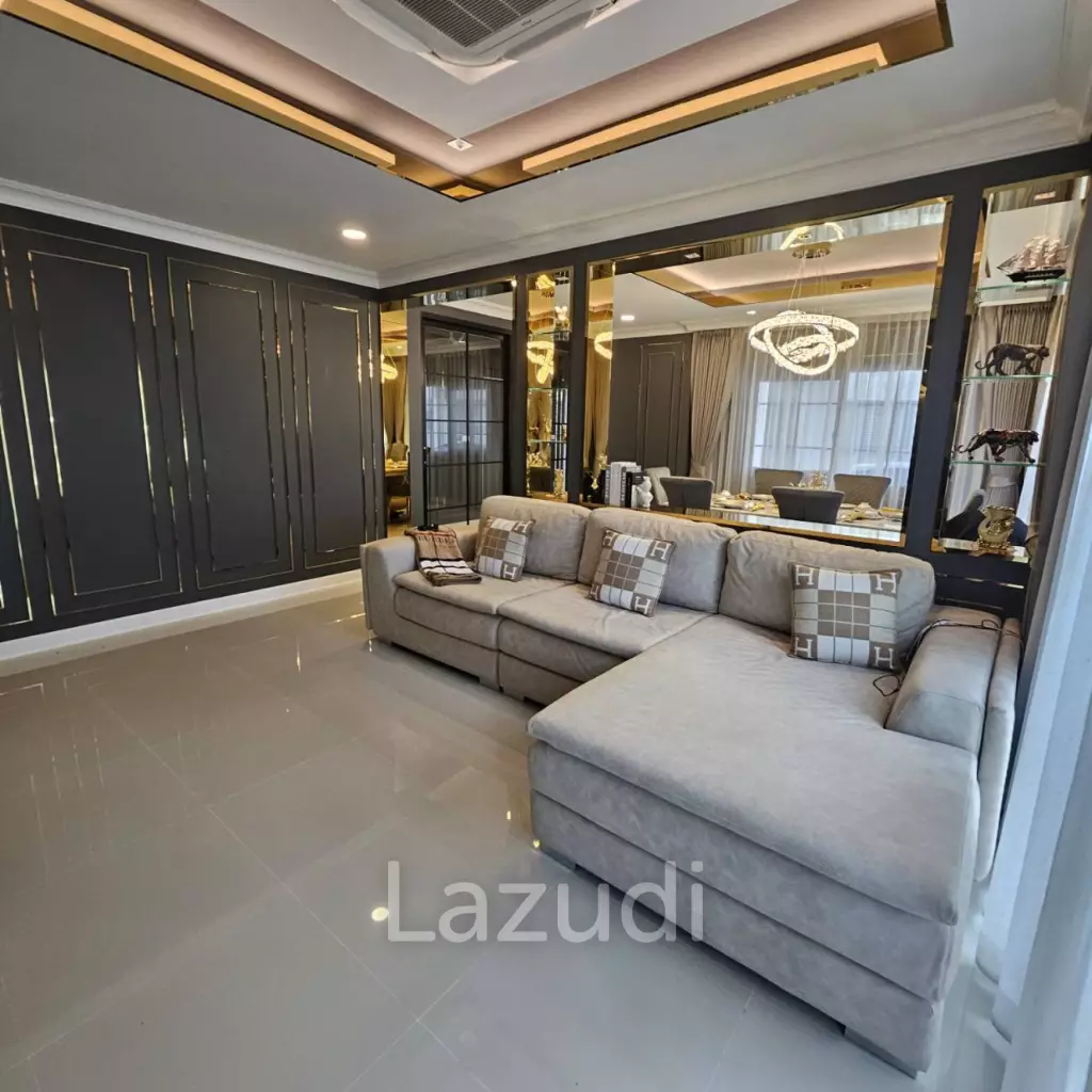 Modern 300 sqm Detached Home in Centro Bangna