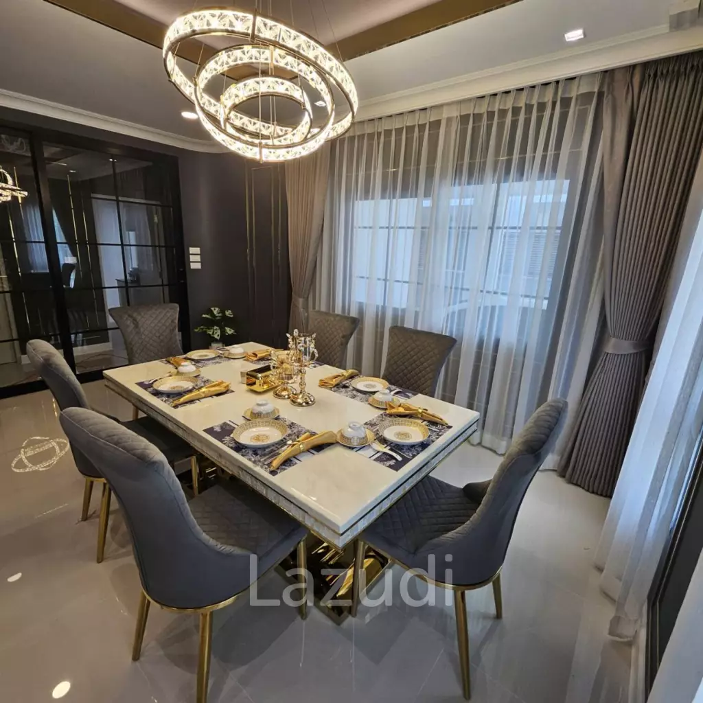 Modern 300 sqm Detached Home in Centro Bangna