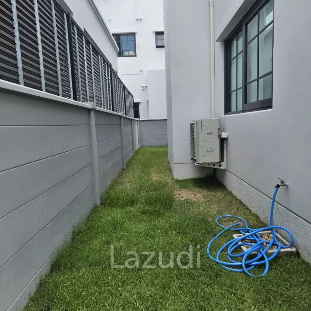 Modern 300 sqm Detached Home in Centro Bangna