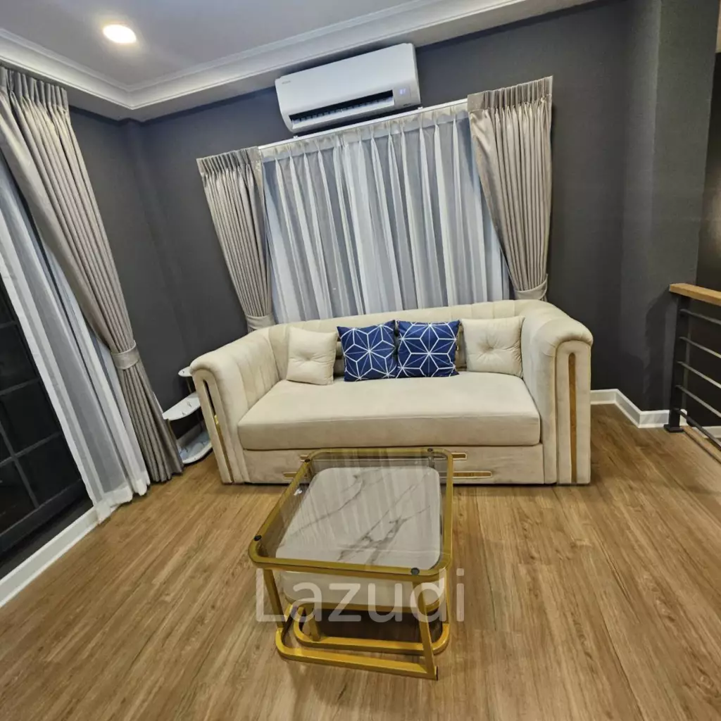 Modern 300 sqm Detached Home in Centro Bangna