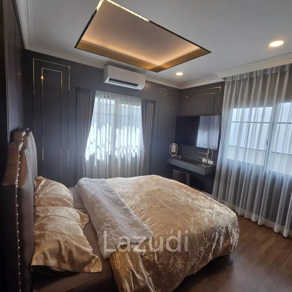 Modern 300 sqm Detached Home in Centro Bangna
