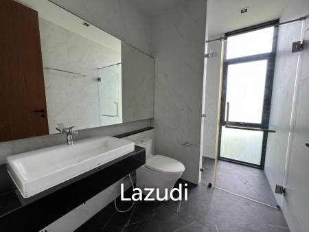 Luxury 4-Bedroom Sea View Villa at The Bay Ridge