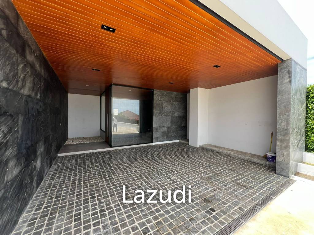 Luxury 4-Bedroom Sea View Villa at The Bay Ridge