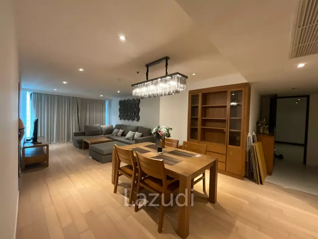 122 sqm high floor condo at Eight Thonglor Residence, Khlong Tan Nuea