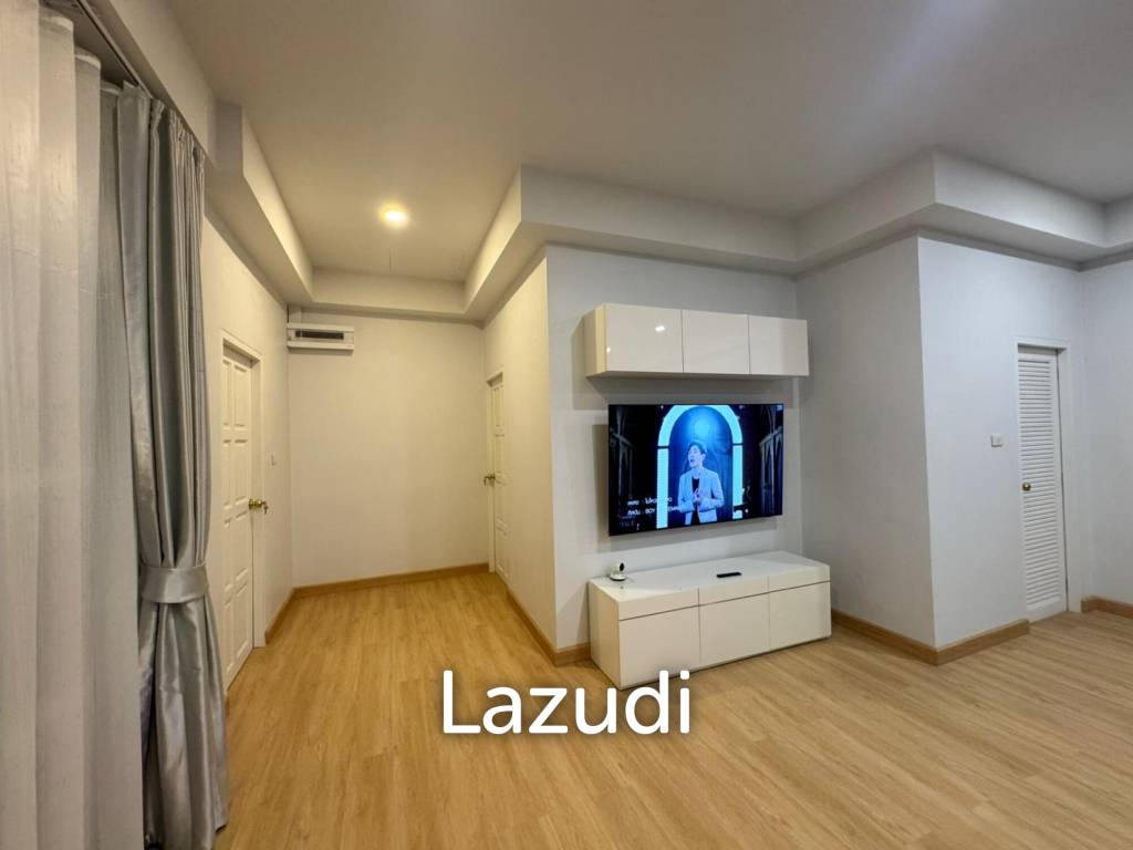 2-Bedroom Pool Villa on Spacious Land in Mae Nam Area