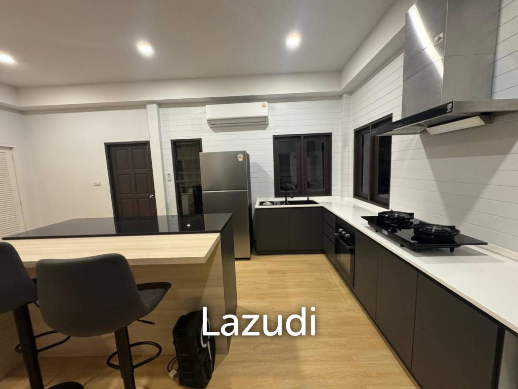 2-Bedroom Pool Villa on Spacious Land in Mae Nam Area