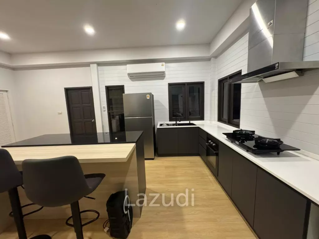 2-Bedroom Pool Villa on Spacious Land in Mae Nam Area