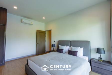 240 sqm modern pool villa in Thap Tai Hua Hin