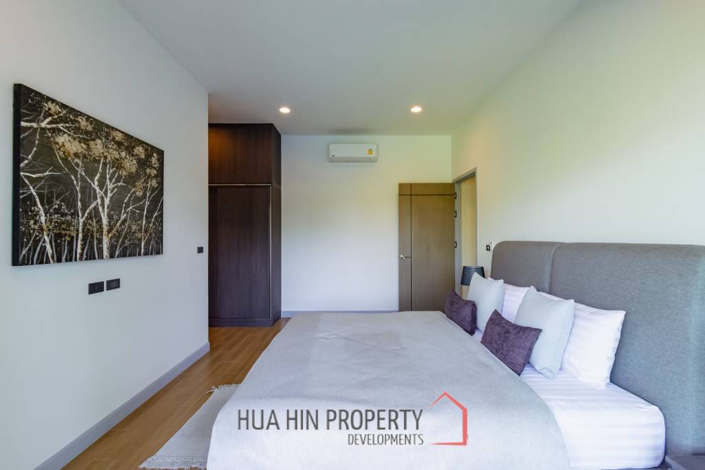 240 sqm modern pool villa in Thap Tai Hua Hin