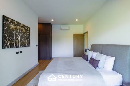 240 sqm modern pool villa in Thap Tai Hua Hin