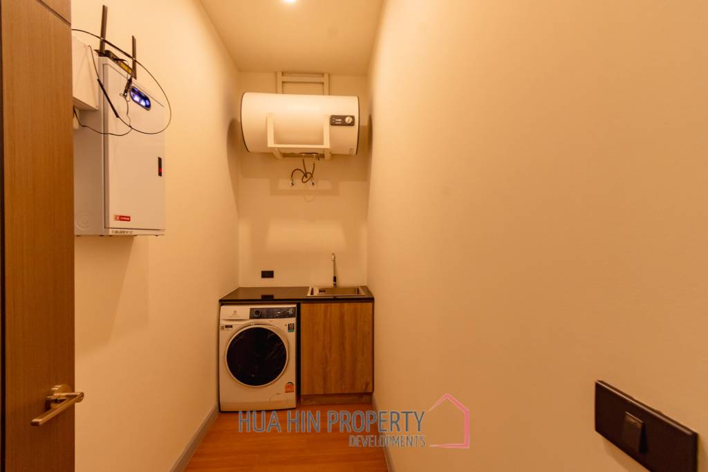 240 sqm modern pool villa in Thap Tai Hua Hin