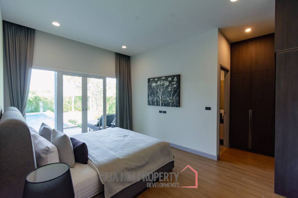 240 sqm modern pool villa in Thap Tai Hua Hin