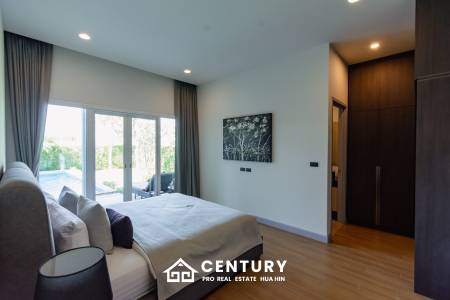 240 sqm modern pool villa in Thap Tai Hua Hin