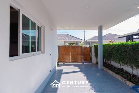 240 sqm modern pool villa in Thap Tai Hua Hin