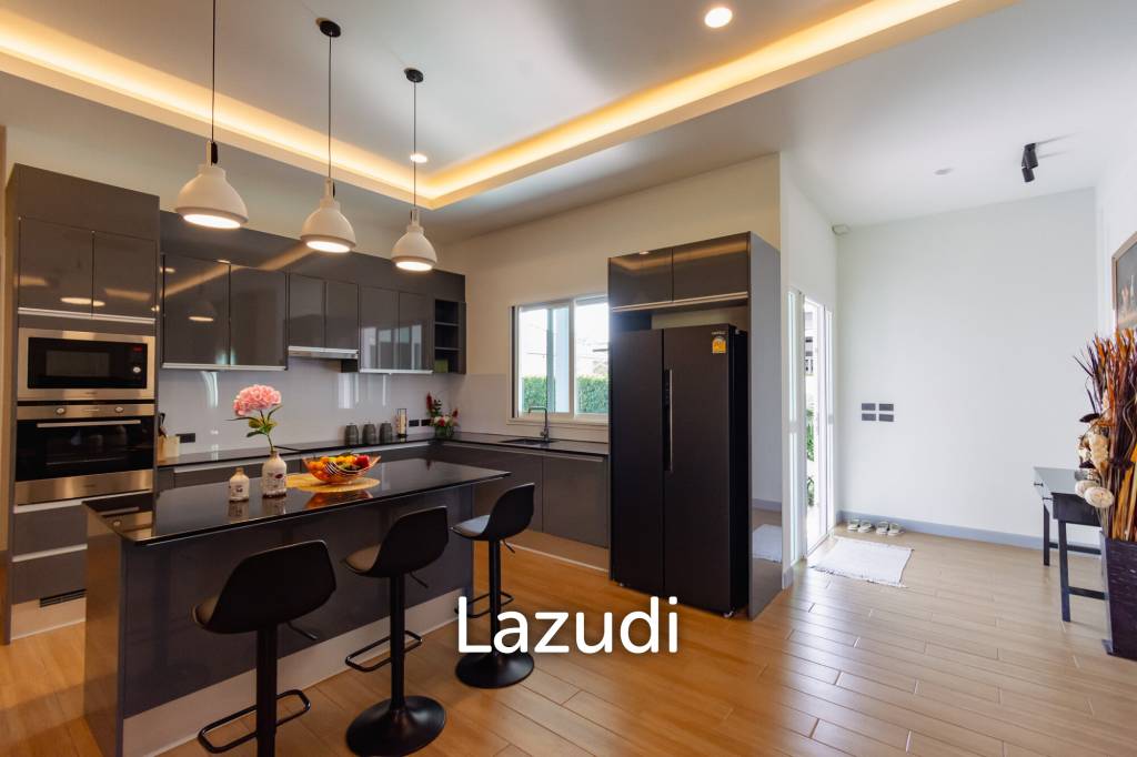 240 sqm modern pool villa in Thap Tai Hua Hin