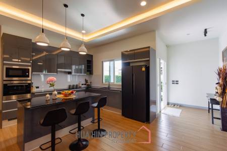 240 sqm modern pool villa in Thap Tai Hua Hin