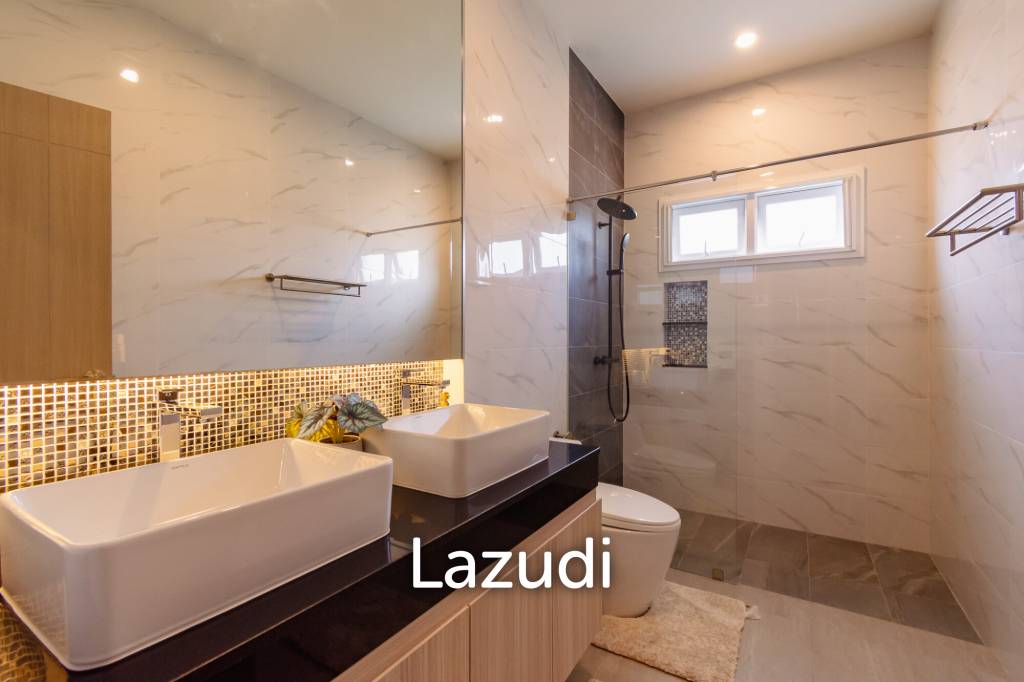 240 sqm modern pool villa in Thap Tai Hua Hin