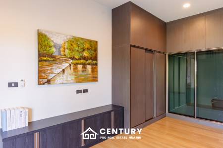 240 sqm modern pool villa in Thap Tai Hua Hin