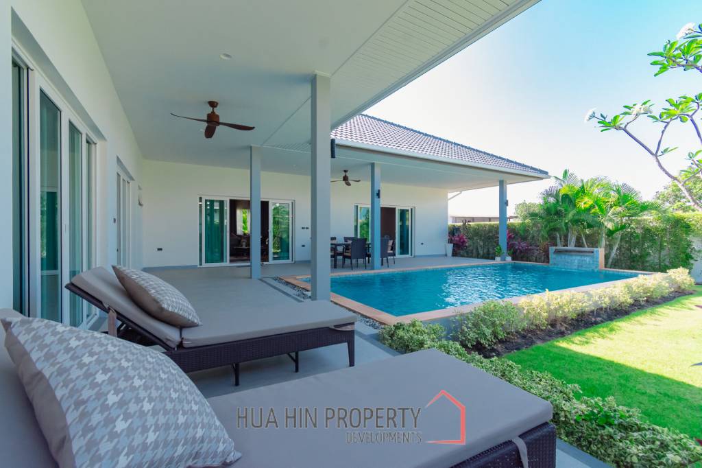 240 sqm modern pool villa in Thap Tai Hua Hin