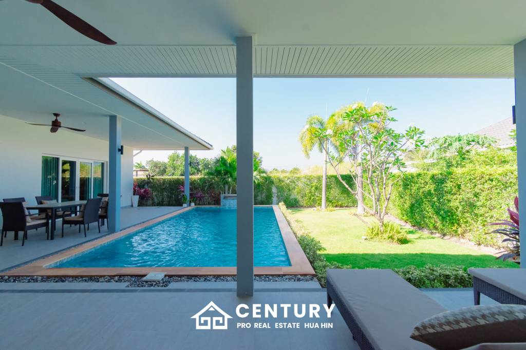 240 sqm modern pool villa in Thap Tai Hua Hin