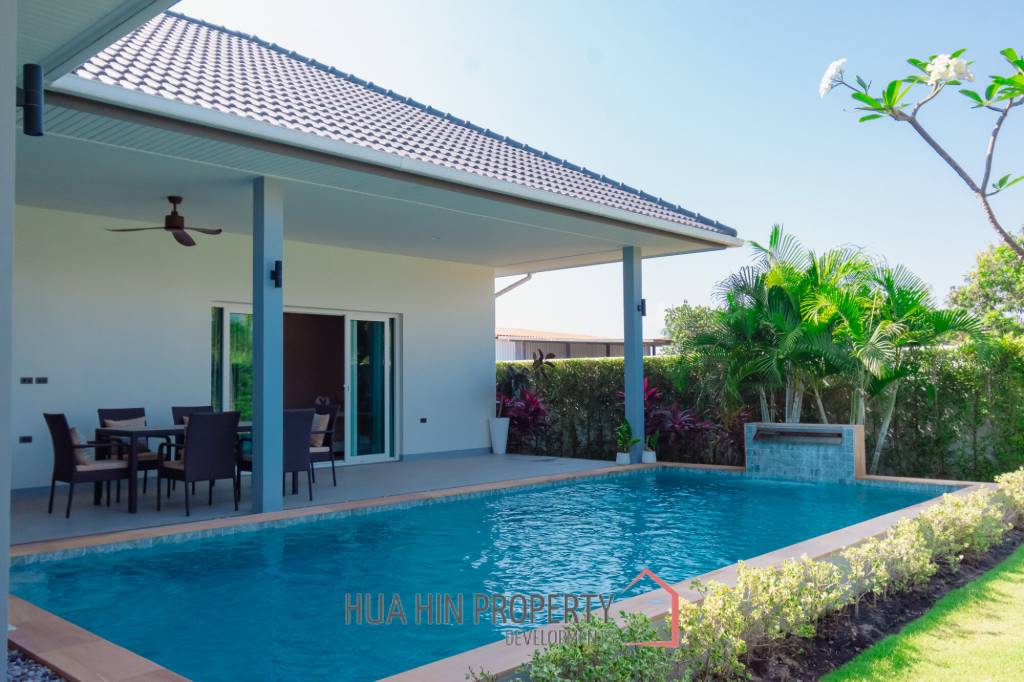 240 sqm modern pool villa in Thap Tai Hua Hin