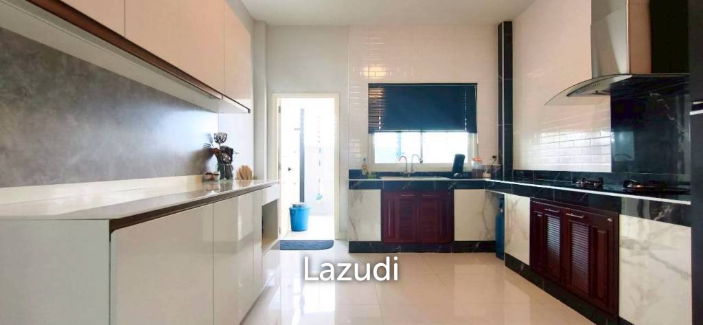 Modern 3-Bedroom Home in Chaiyapruek Pattaya