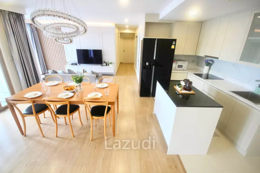 122 sqm 3-Bed Condo on 6th Floor at Maestro 39, Khlong Tan Nuea Bangkok