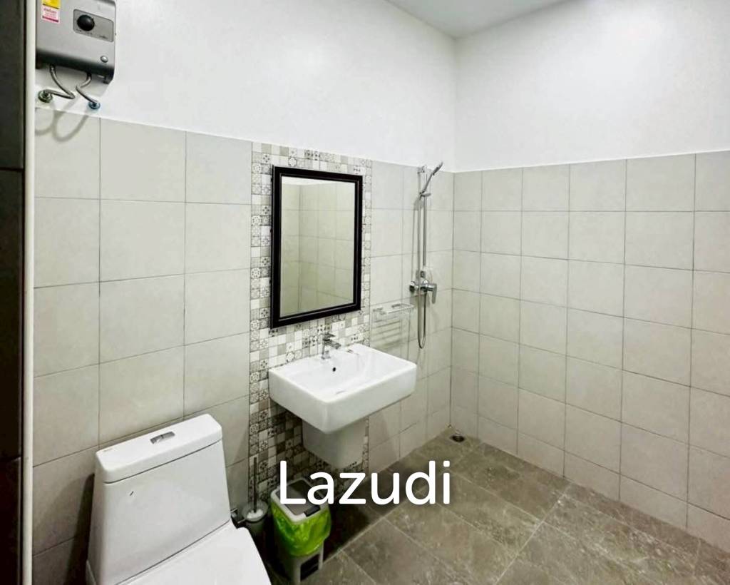 4 Bed 6 bath 300 SQ.M. Ocean View Village Bangsaray
