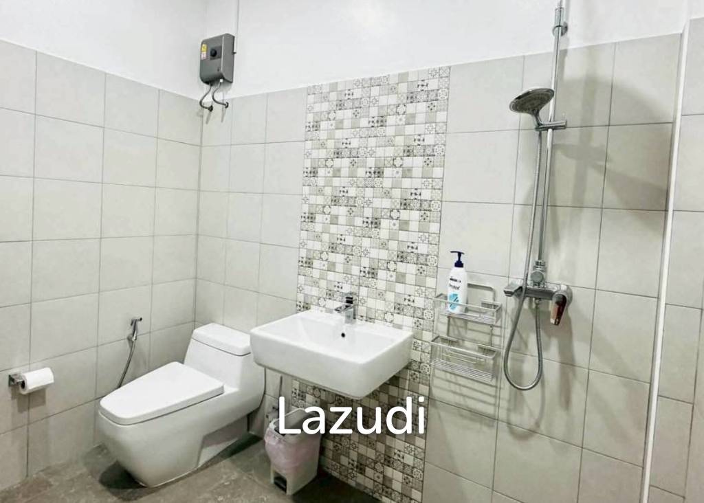4 Bed 6 bath 300 SQ.M. Ocean View Village Bangsaray