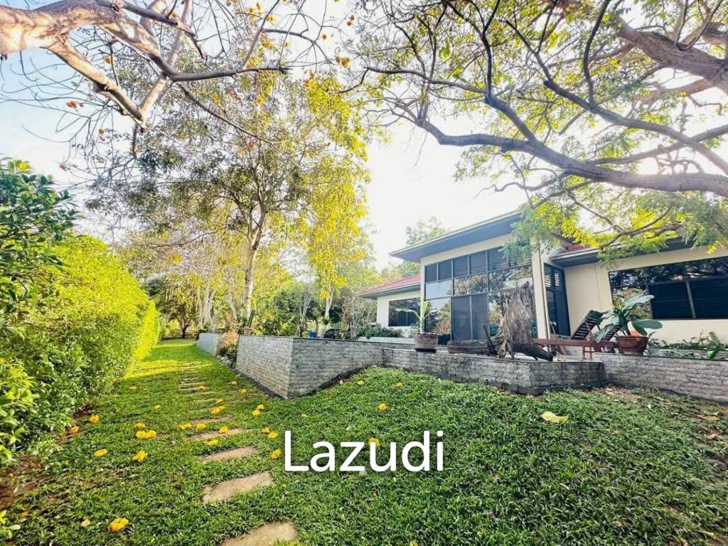 4 Bed 6 bath 300 SQ.M. Ocean View Village Bangsaray