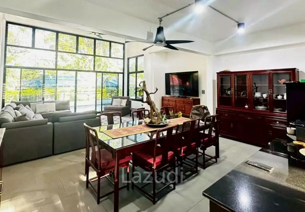 4 Bed 6 bath 300 SQ.M. Ocean View Village Bangsaray