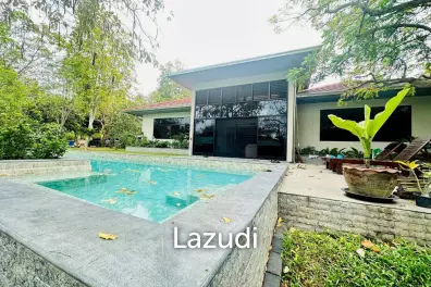 4 Bed 6 bath 300 SQ.M. Ocean View Village Bangsaray