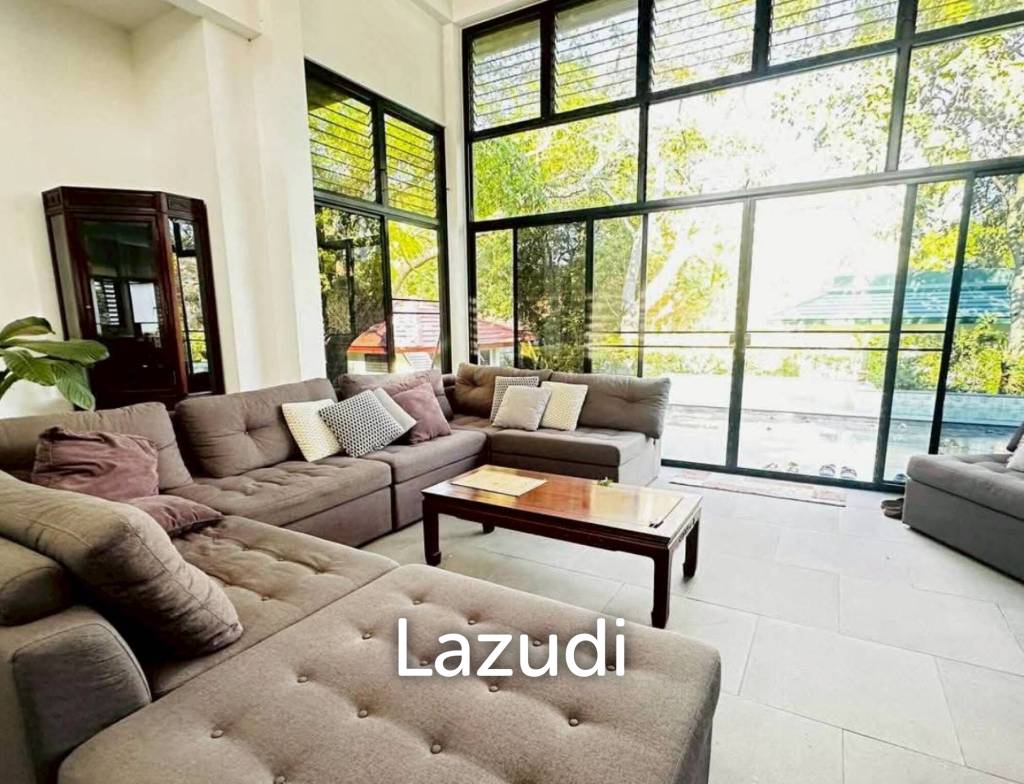 4 Bed 6 bath 300 SQ.M. Ocean View Village Bangsaray
