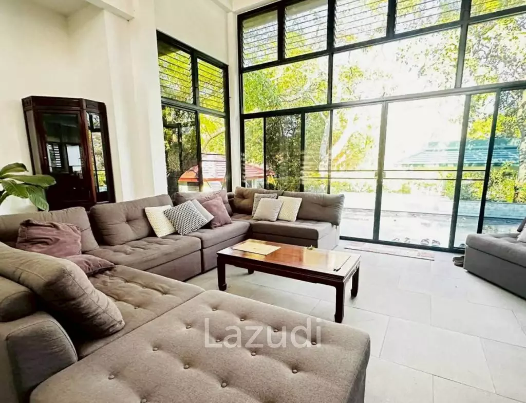 4 Bed 6 bath 300 SQ.M. Ocean View Village Bangsaray