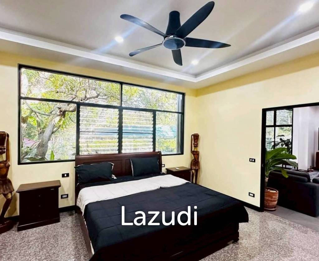 4 Bed 6 bath 300 SQ.M. Ocean View Village Bangsaray