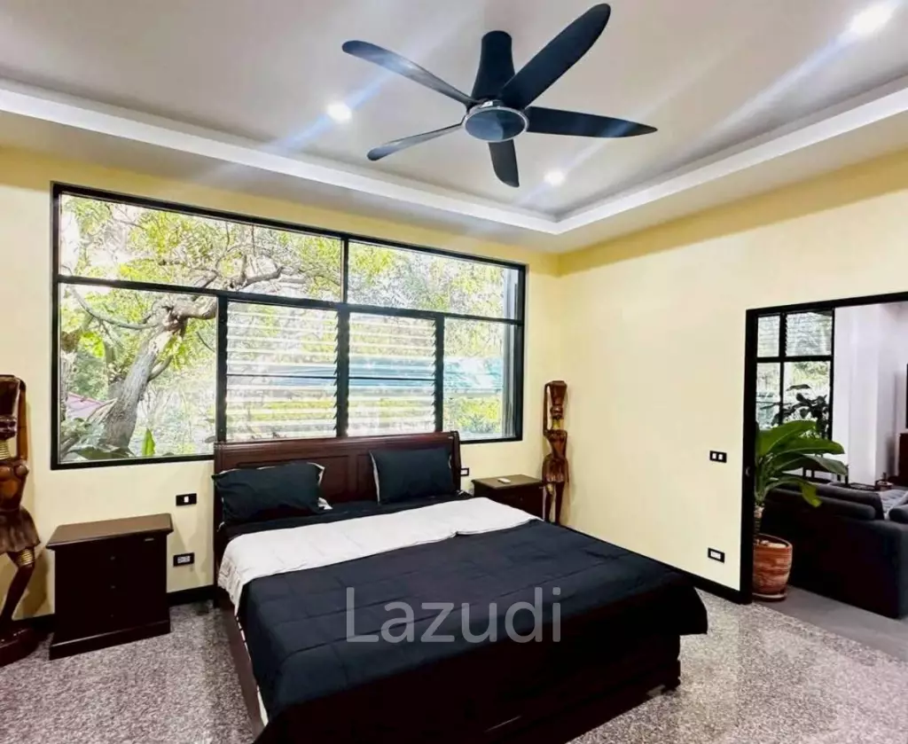 4 Bed 6 bath 300 SQ.M. Ocean View Village Bangsaray