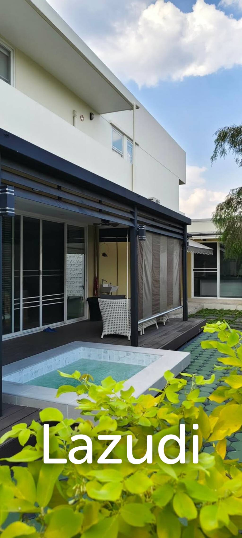 Private jucuzzi  Modern Single House  4 Beds 4 Baths 320 SQ.M