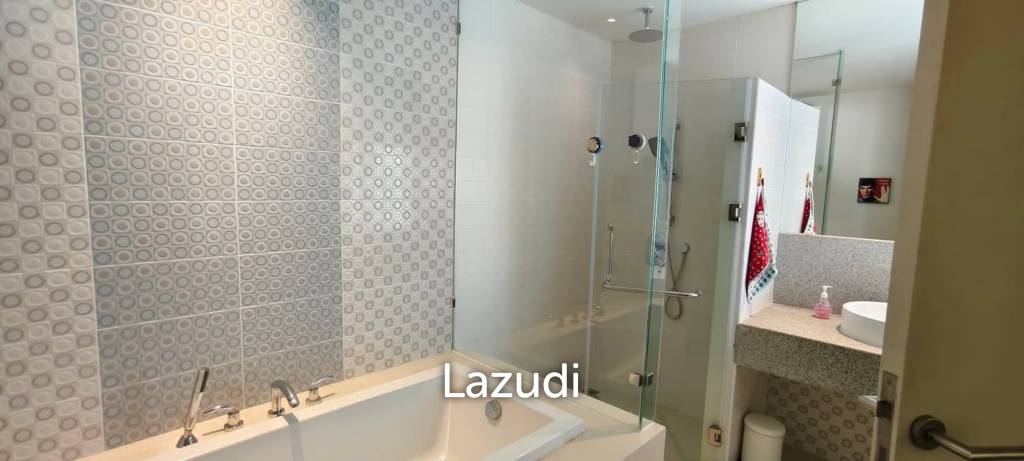 Private jucuzzi  Modern Single House  4 Beds 4 Baths 320 SQ.M