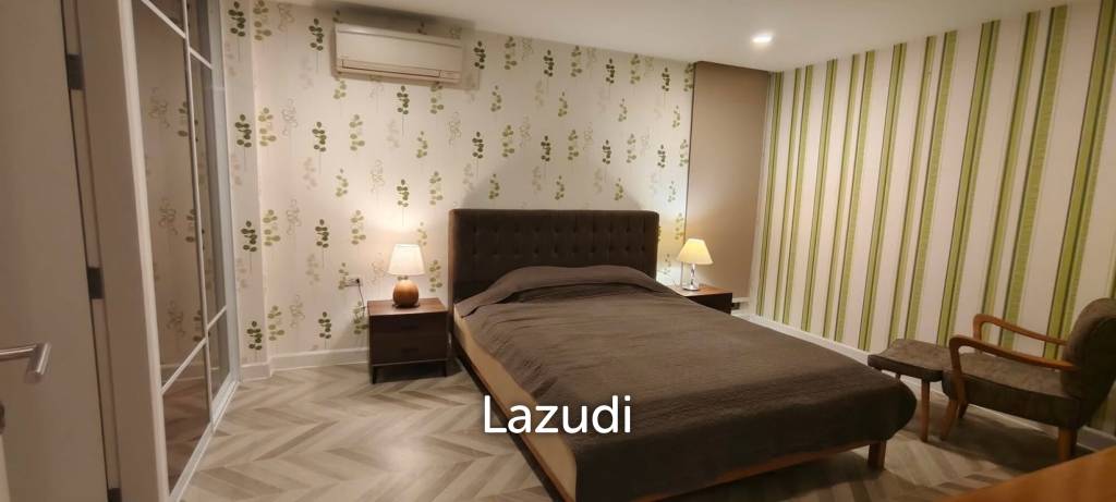 Private jucuzzi  Modern Single House  4 Beds 4 Baths 320 SQ.M
