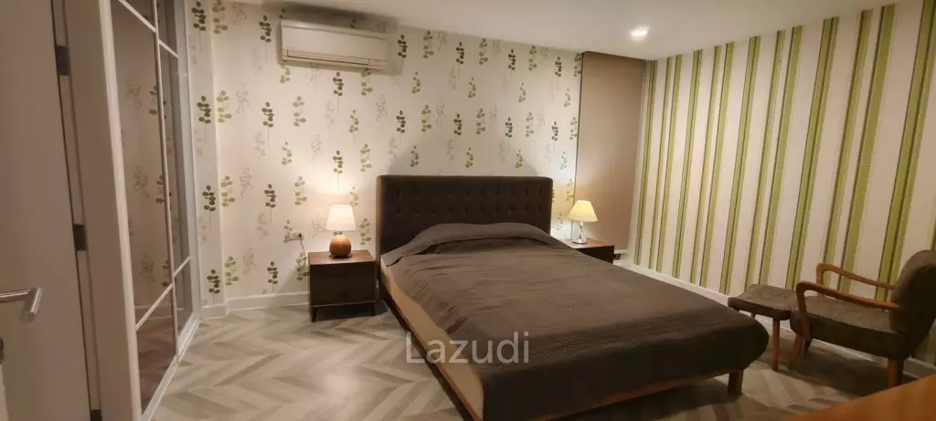 Private jucuzzi  Modern Single House  4 Beds 4 Baths 320 SQ.M