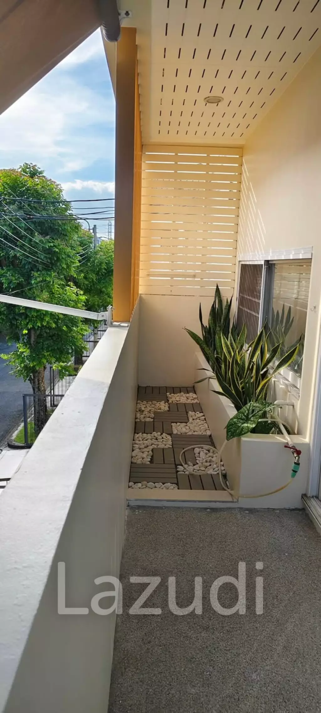 Private jucuzzi  Modern Single House  4 Beds 4 Baths 320 SQ.M
