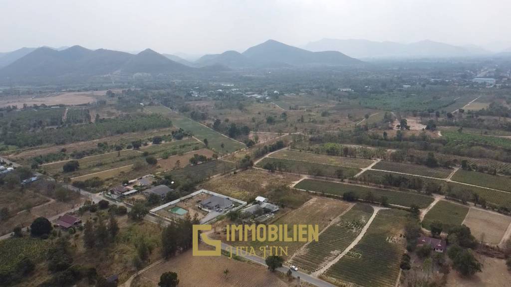 Земельный участок площадью 3908 кв. м / вид на горы / расчищен