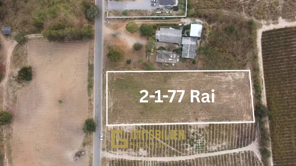 Земельный участок площадью 3908 кв. м / вид на горы / расчищен