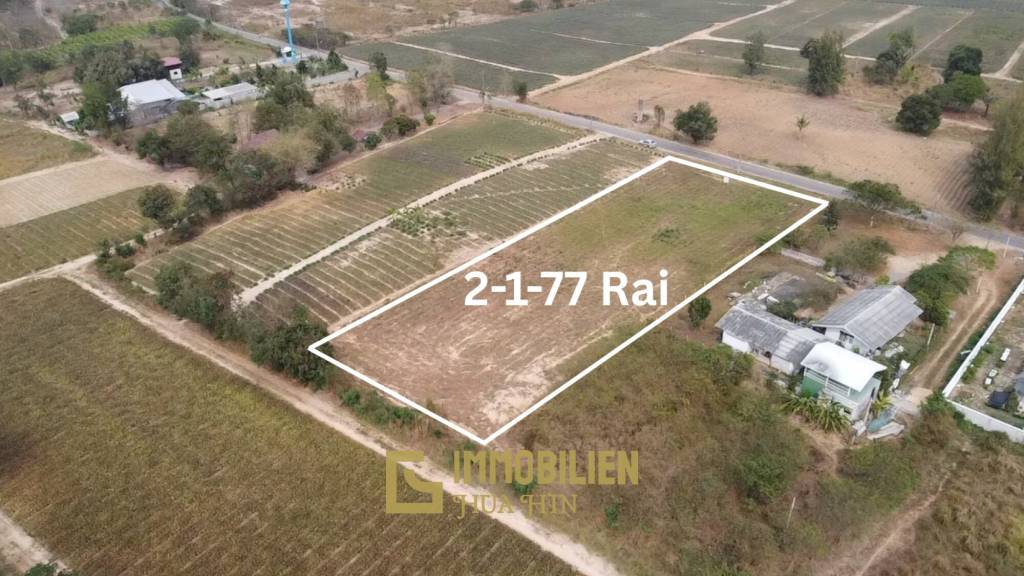 Земельный участок площадью 3908 кв. м / вид на горы / расчищен