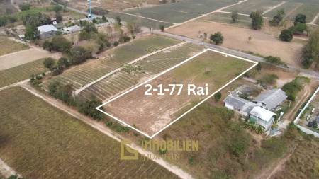 Земельный участок площадью 3908 кв. м / вид на горы / расчищен