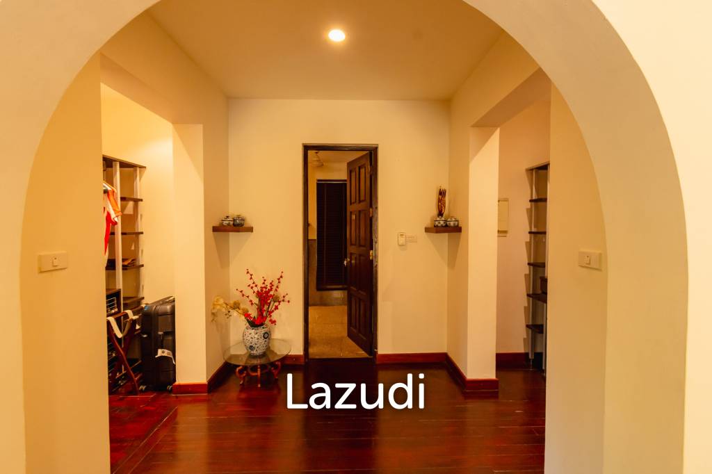 LUXURY TROPPICAL POOL VILLA IN HUA HIN SOI 116