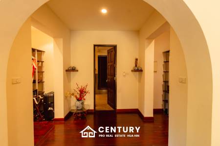 1,595 ตร.ม 5 เตียง 5 อาบน้ำ วิลล่า For ขาย